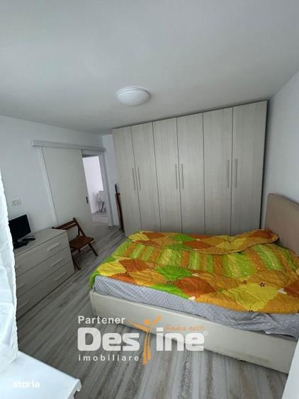 Apartament cu 2 camere semidecomandat în Podu Roș