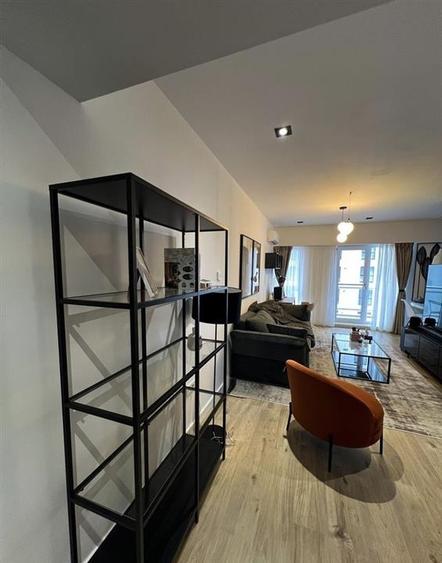 Apartament cu 2 camere semidecomandat, mobilat în Aviației