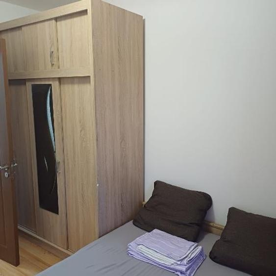 Apartament cu 3 camere semidecomandat în Tomis Nord
