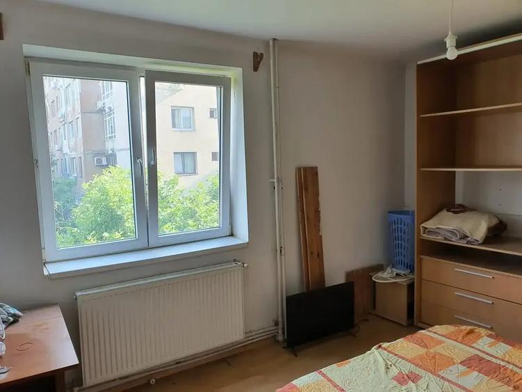 Apartament cu 2 camere semidecomandat, mobilat în Drumul Taberei