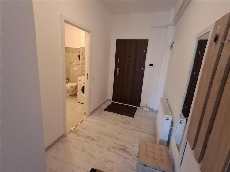 Apartament cu 2 camere semidecomandat în Exterior Sud