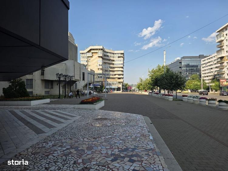 Spațiu comercial, de 180 mp, în Central