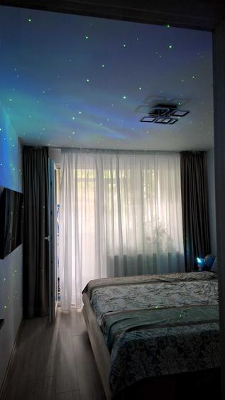 Apartament cu 3 camere semidecomandat în Berceni