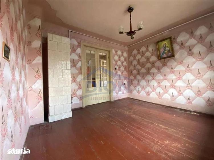 Apartament cu 3 camere semidecomandat în Dristor