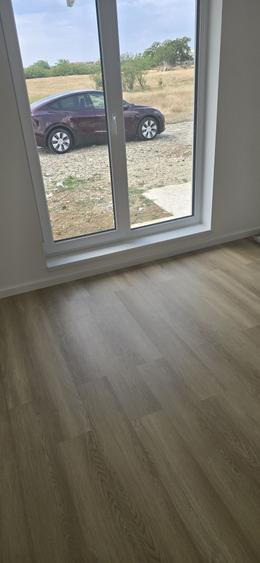 Casă cu 4 camere în Sântandrei