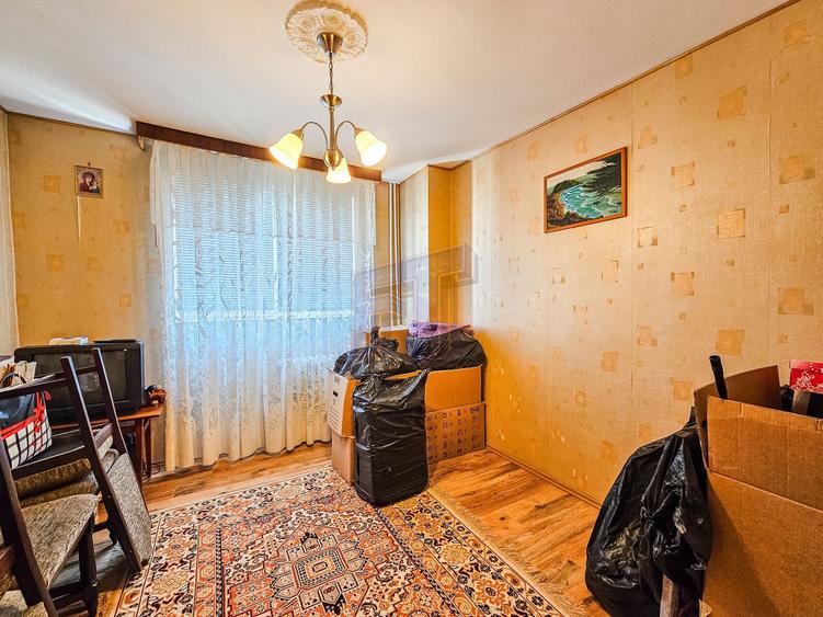 Apartament cu 4 camere semidecomandat, mobilat în Vatra Luminoasă