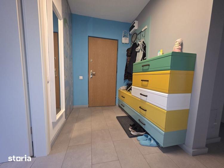 Apartament cu 3 camere în Berceni