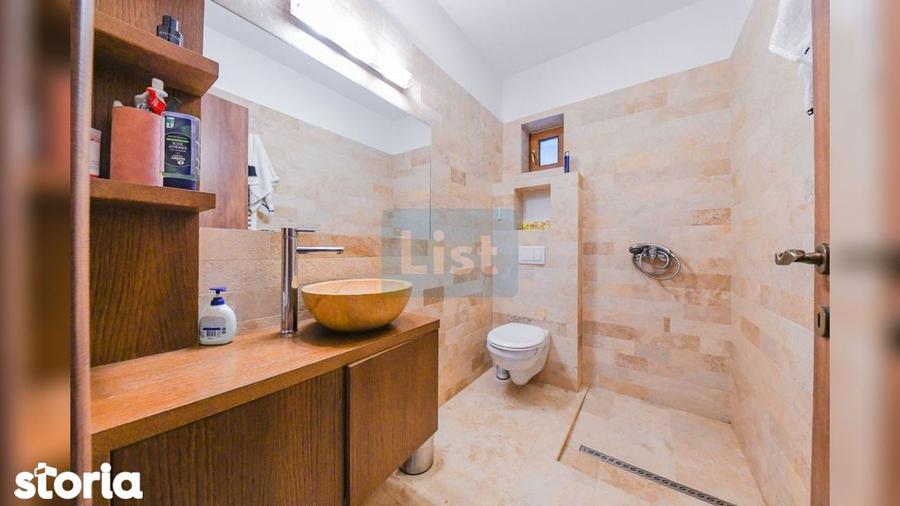 Casă cu 5 camere cu Teren 1500 Mp în Apahida