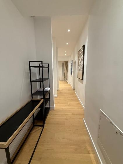 Apartament cu 3 camere semidecomandat, mobilat în Obor