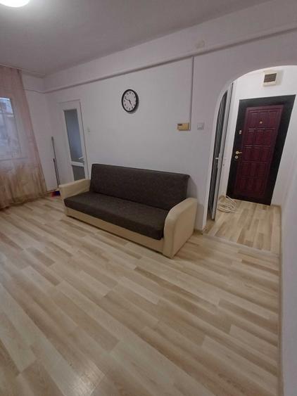Apartament cu 2 camere nedecomandat în Central