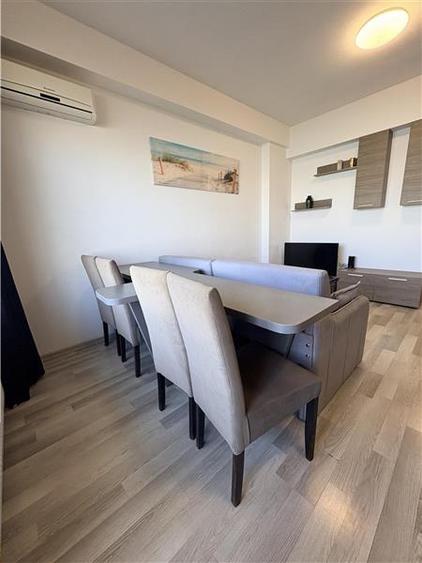 Apartament cu 2 camere decomandat, mobilat în Exterior Est