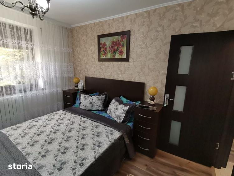 Apartament cu 3 camere în Tomis I