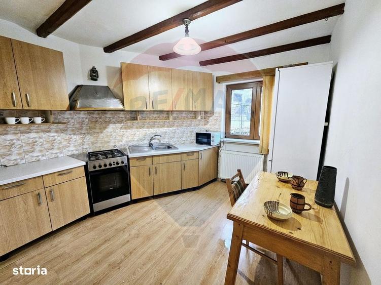 Apartament cu 3 camere în Calea București