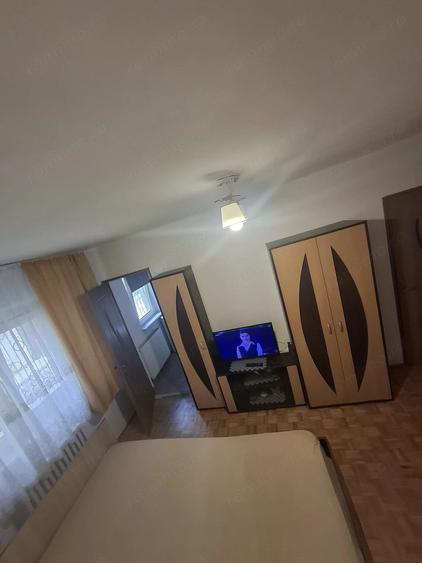 Garsonieră decomandată în Olimpia-Stadion