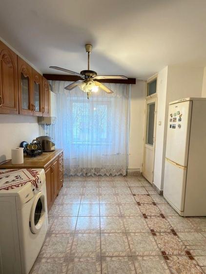 Apartament cu 2 camere decomandat în George Enescu