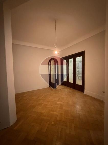 Spațiu comercial, de 64 mp, în Rosetti