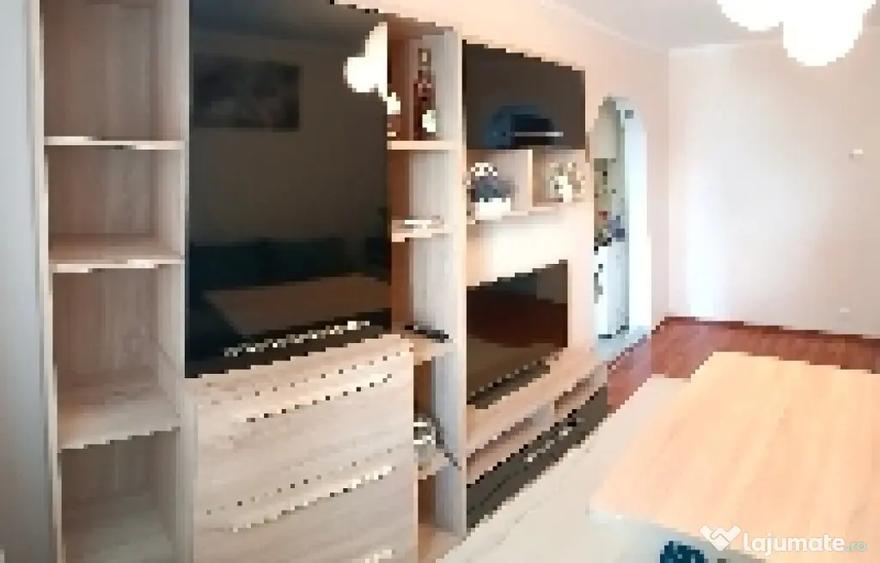 Apartament cu 3 camere nedecomandat în Titan