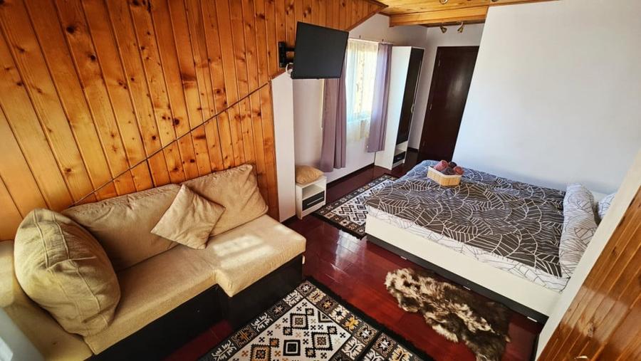 Casa de vanzare, 180 mp, zona Bu?teni - 1