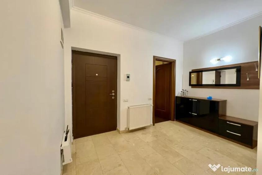 Apartament cu 3 camere semidecomandat în Bucureștii Noi