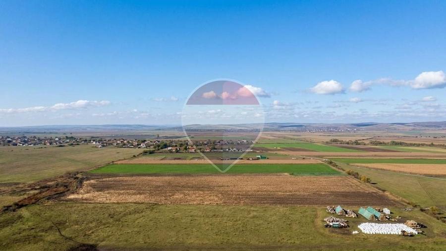 Teren Construcții intravilan de 17250 mp, în Stupini
