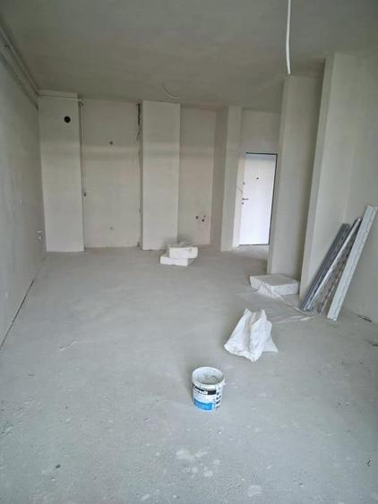 Apartament 3 camere Floresti-BMW, 77 mp utili, etaj 2 - 6