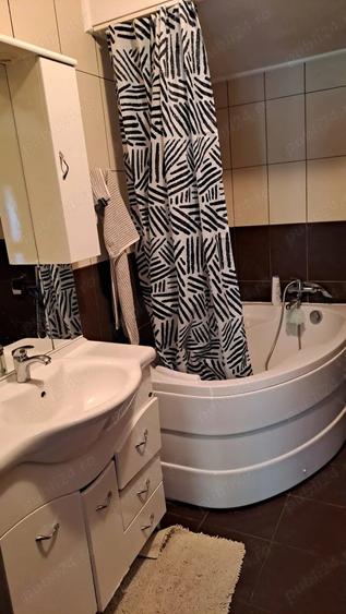 Casă cu 5 camere cu Teren 1375 Mp în Frumușani