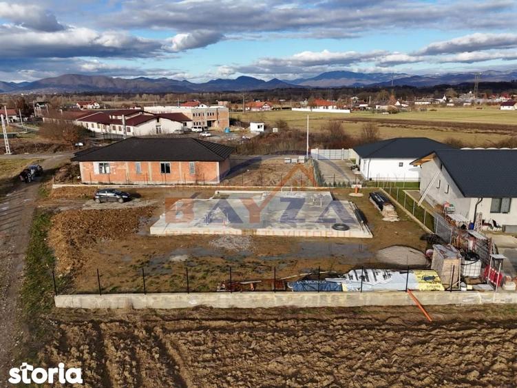 Teren de 1000 mp, în Coltău