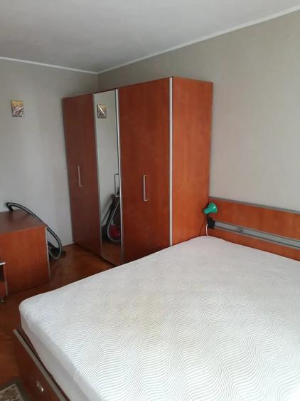 Apartament cu 2 camere decomandat în Berceni