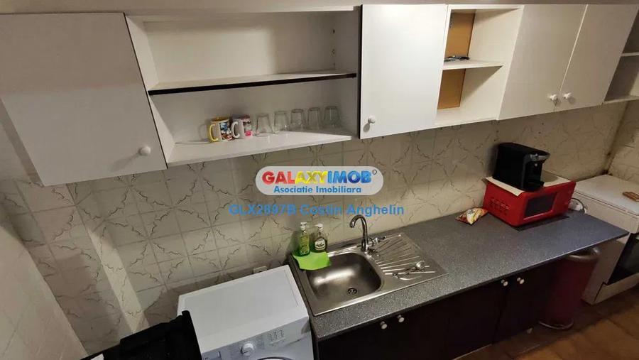 Casă cu 6 camere cu Teren 165 Mp în Decebal