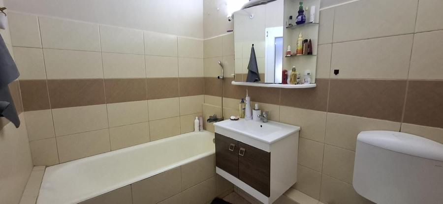 Apartament cu 2 camere decomandat în Rahova
