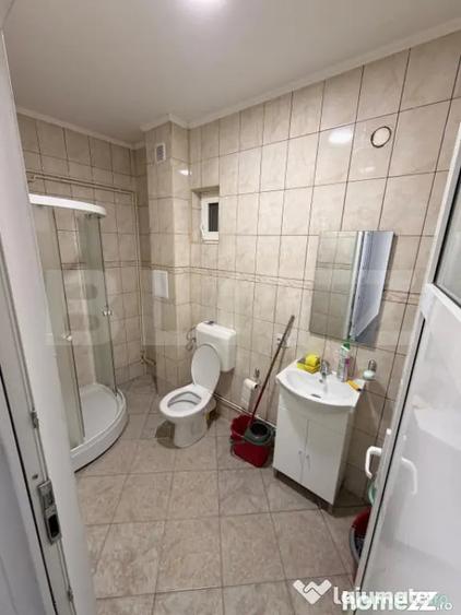 Spațiu comercial, de 245 mp, în Raciu