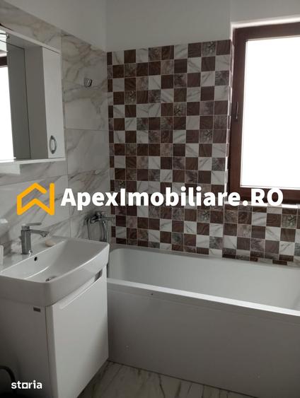 Apartament cu 3 camere decomandat în Theodor Pallady