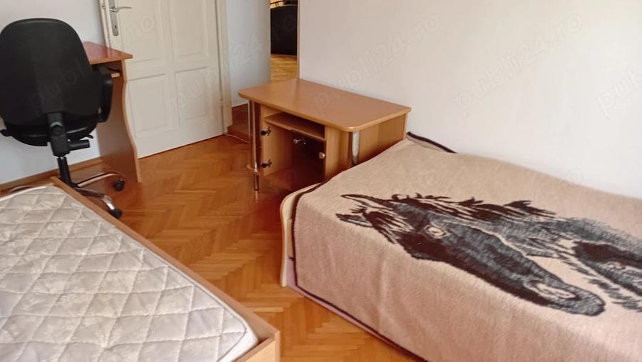 Apartament cu 3 camere decomandat în Alfa