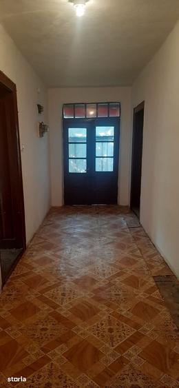 Casă cu 2 camere cu Teren 1000 Mp în Husasău de Tinca