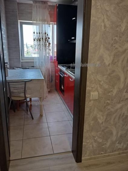 Apartament cu 3 camere decomandat, mobilat în Berceni