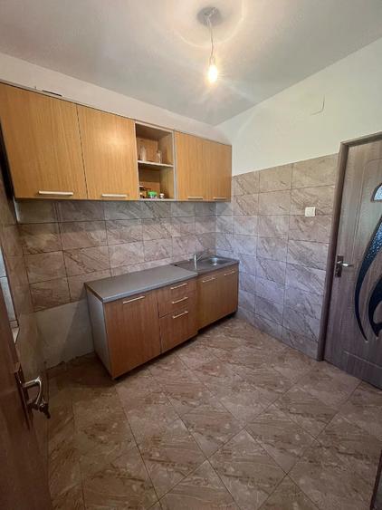 Casă cu 3 camere cu Teren 25 Mp în Central