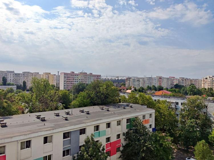 Garsonieră semidecomandată, mobilată în Titan