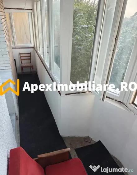 Garsonieră decomandată în Brâncoveanu
