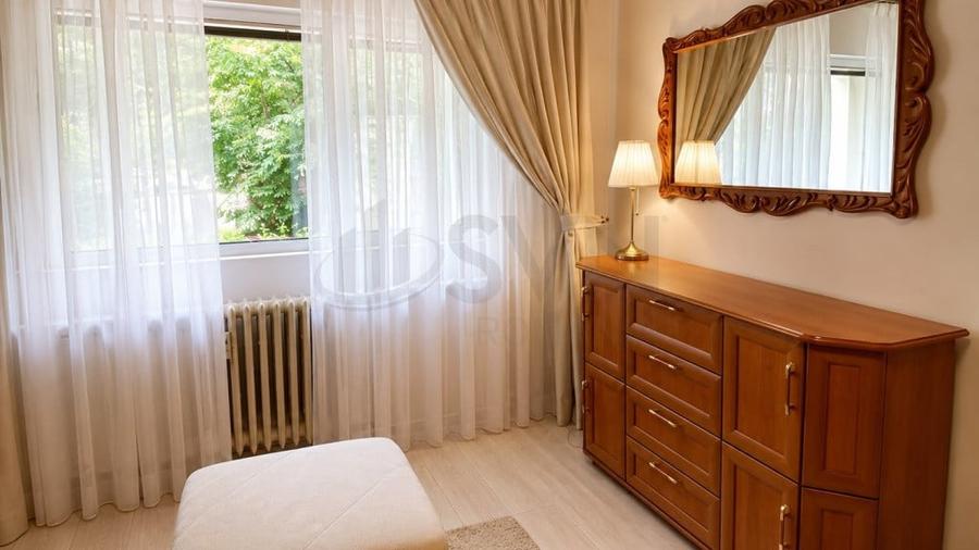 Apartament cu 2 camere decomandat în Banu Manta