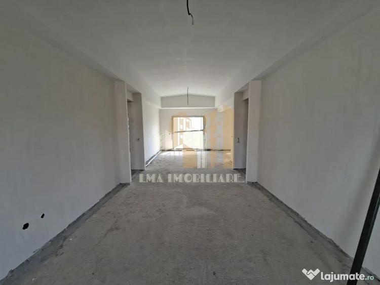 Casă cu 4 camere cu Canalizare în Sânpetru