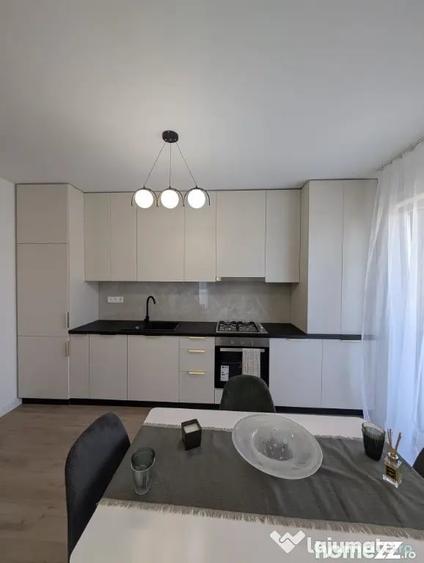 Apartament cu 2 camere semidecomandat în Florești