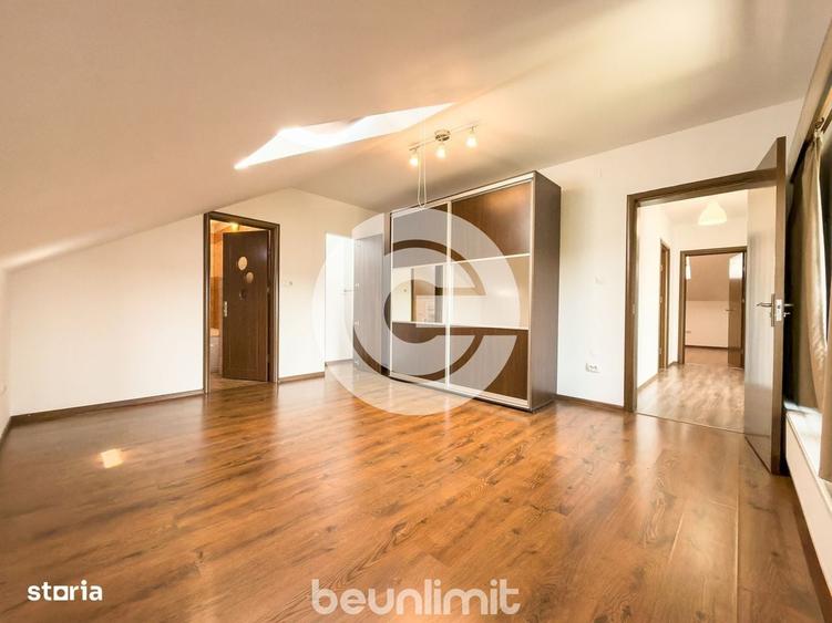 Casă cu 4 camere decomandat în Trei Stejari