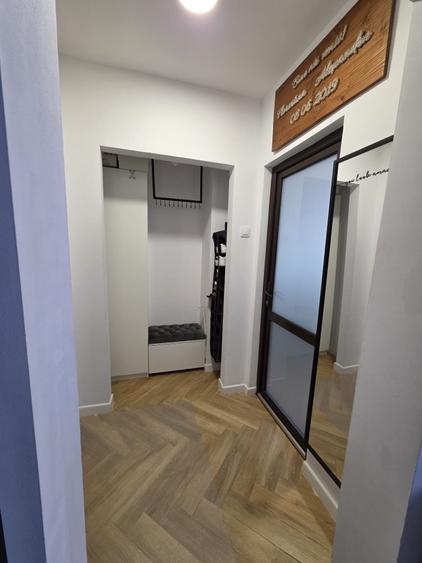 Apartament cu 3 camere semidecomandat, mobilat în Obor