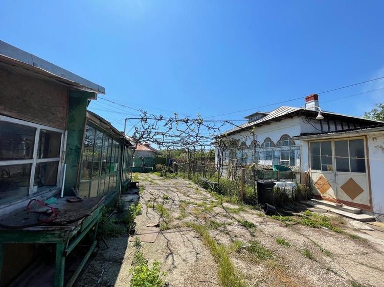 Casă cu 4 camere în Central