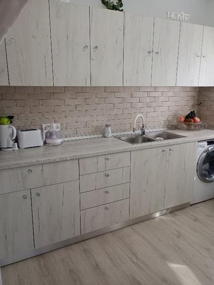 Duplex cu 5 camere cu Canalizare în Utvin