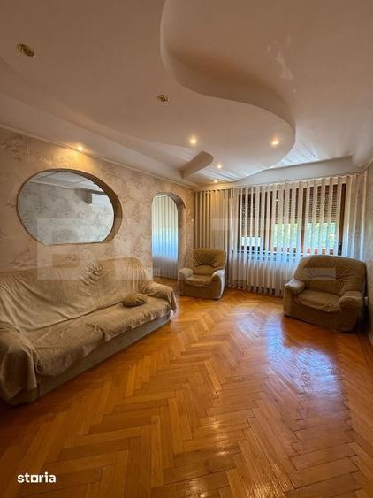Apartament cu 4 camere semidecomandat în Port