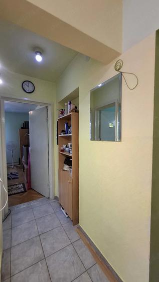 Apartament cu 3 camere decomandat în Tudor