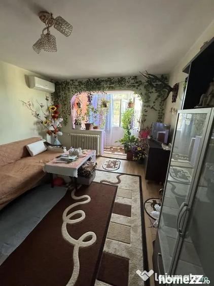 Apartament cu 2 camere semidecomandat în Km 4