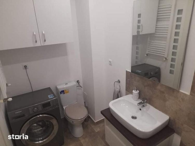 Apartament cu 2 camere decomandat în Roșu
