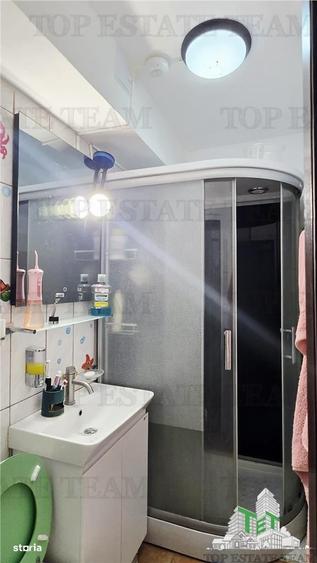 Apartament cu 2 camere decomandat în Gara de Nord